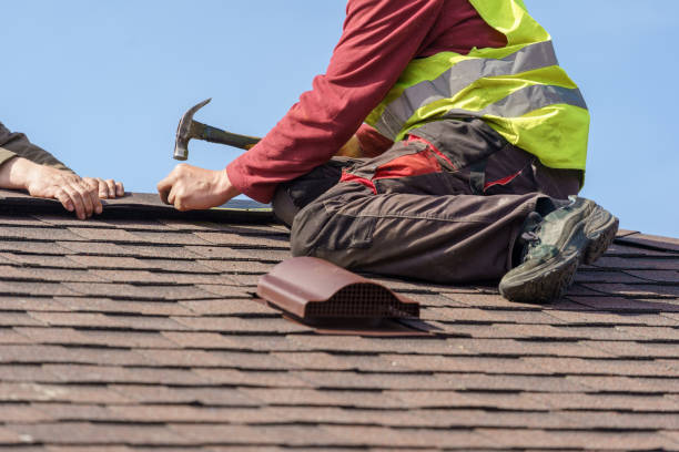 Best Tile Roofing Contractor  in Nashvle, IL